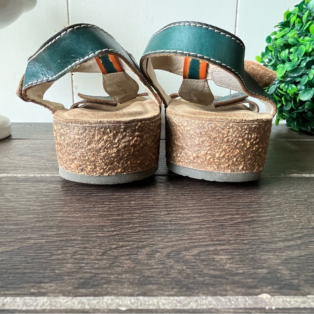 L’ARTISTE By Spring Step 39/US 8.5 Leather Strap Jeweled Orthopedic Sandals - Picture 11 of 13